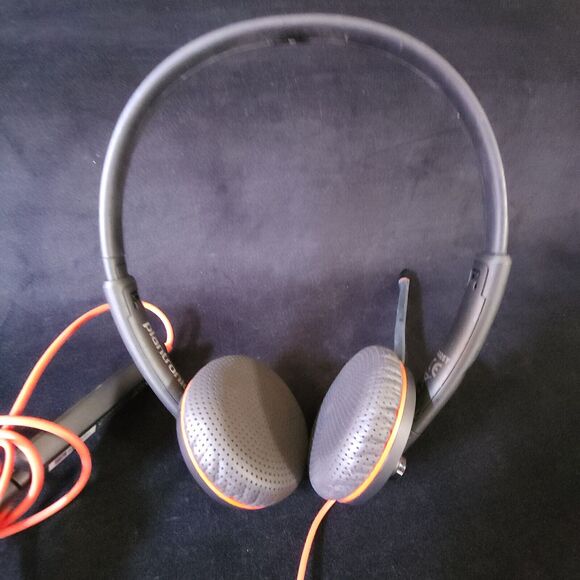 Plantronics Blackwire C3200 PLT Wired USB Headset for Mac & PC - Picture 4 of 8